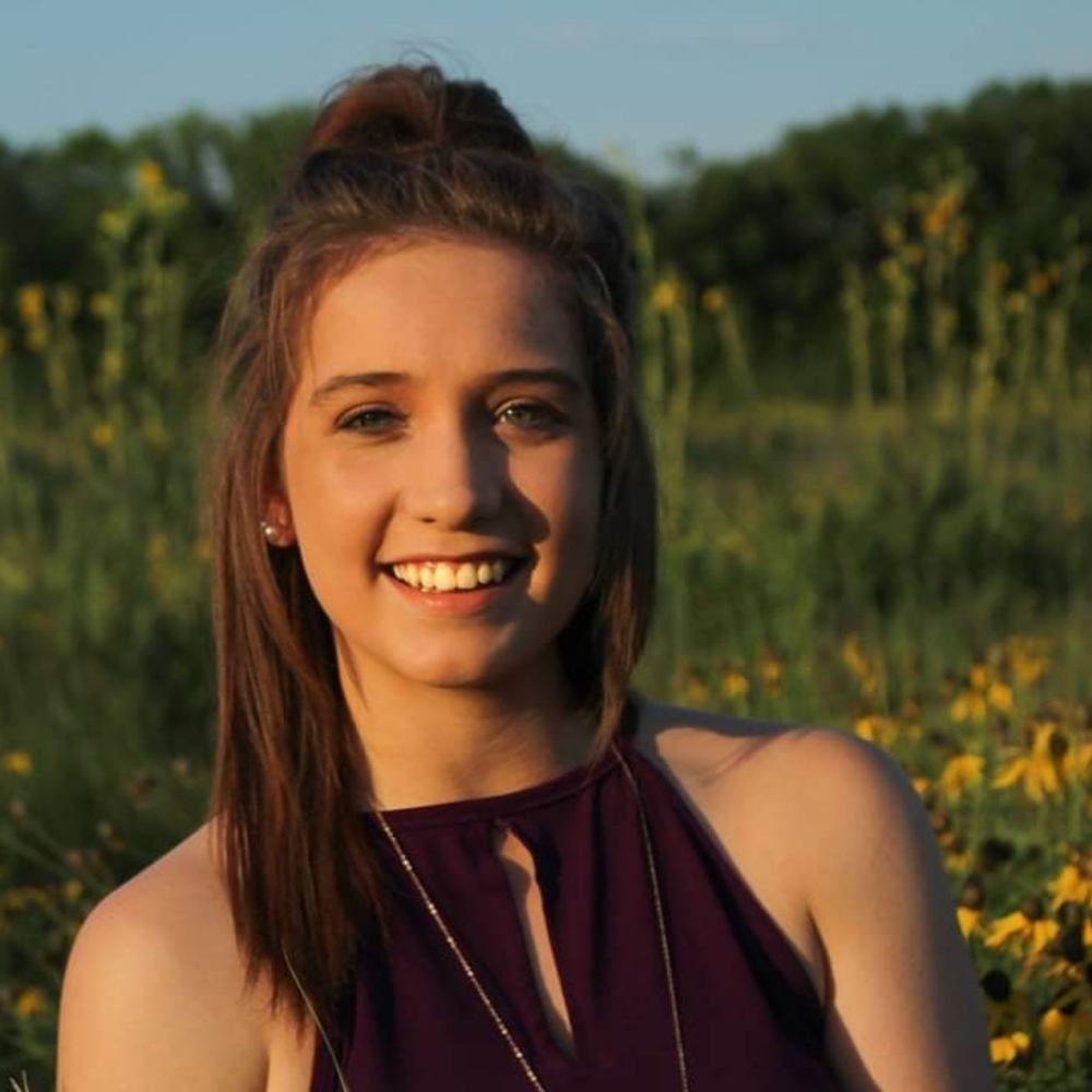 Meet your Posher, Courtney